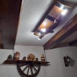 Полилеи от автентични реставирани бъчви с 4 ръчно изработени дървени чашки-конус!