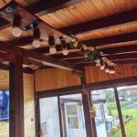 Полилеи от автентични реставрирани бъчви с 4 ръчно изработени дървени чашки!