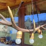 Ръчно изработен полилей от рога на елен с 3 ръчно изработени дървени чашки!
