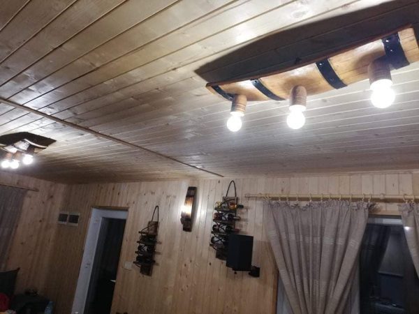 Eтно полилеи от автентични реставрирани бъчви с ръчно изработени дървени чашки - Image 38
