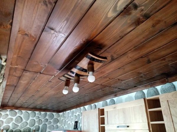 Eтно полилеи от автентични реставрирани бъчви с ръчно изработени дървени чашки - Image 26