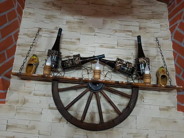 Рафт-лампа от автентични реставрирани колела на каруци! - Image 4