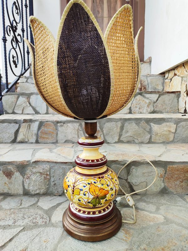 Уникална голяма старинна антикварна, ръчно рисувана керамична настолна лампа - Image 4