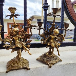 Испански бронзови тройни свещници с фигури херувими!