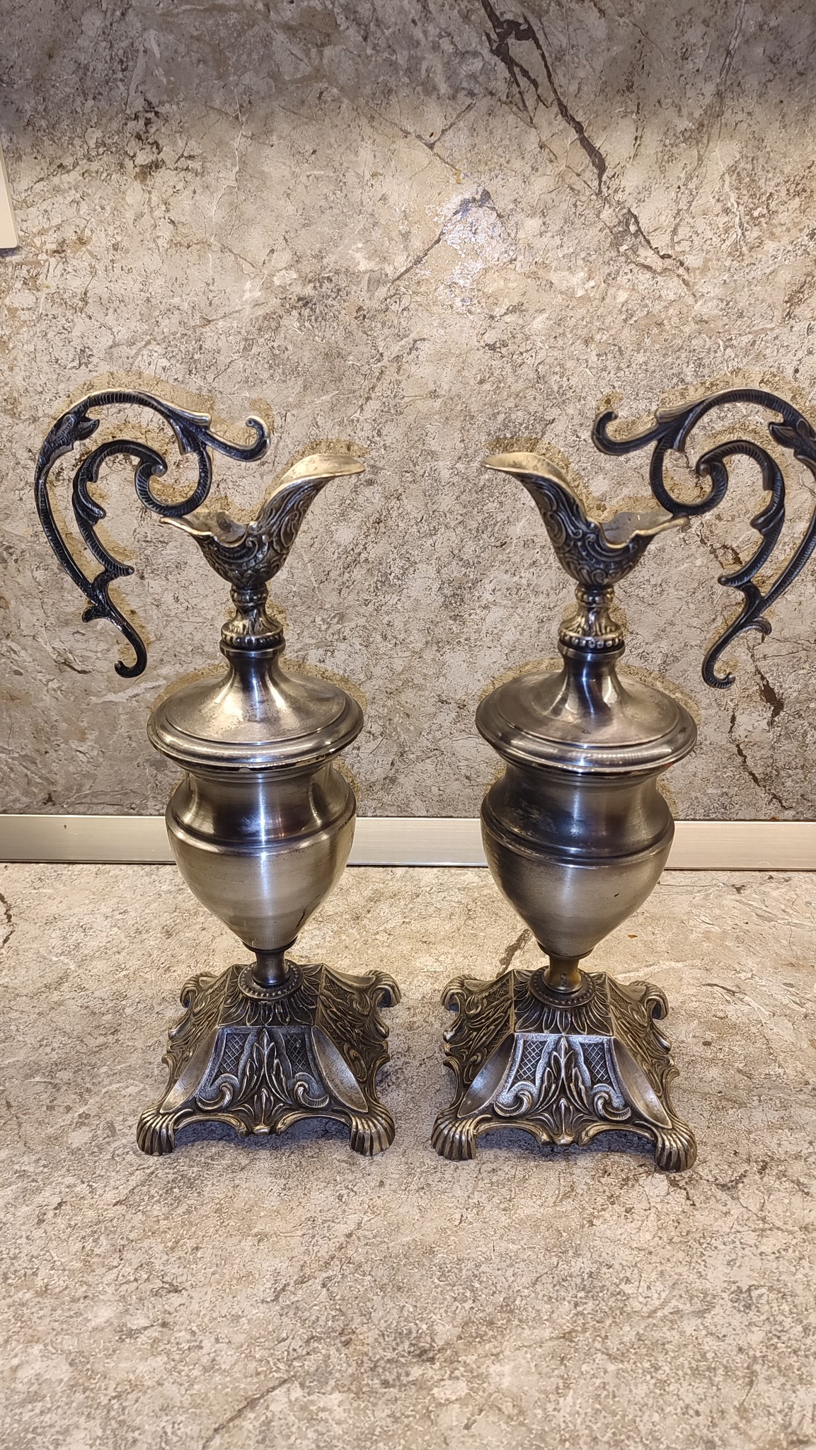 Красив старинен комплект амфори, кани с красиви орнаменти и дръжки! - Image 4