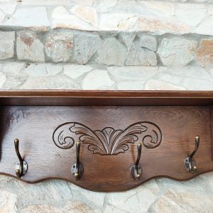 Уникална масивна дъбова закачалка с рафт отгоре, дърворезба и лъвски глави!