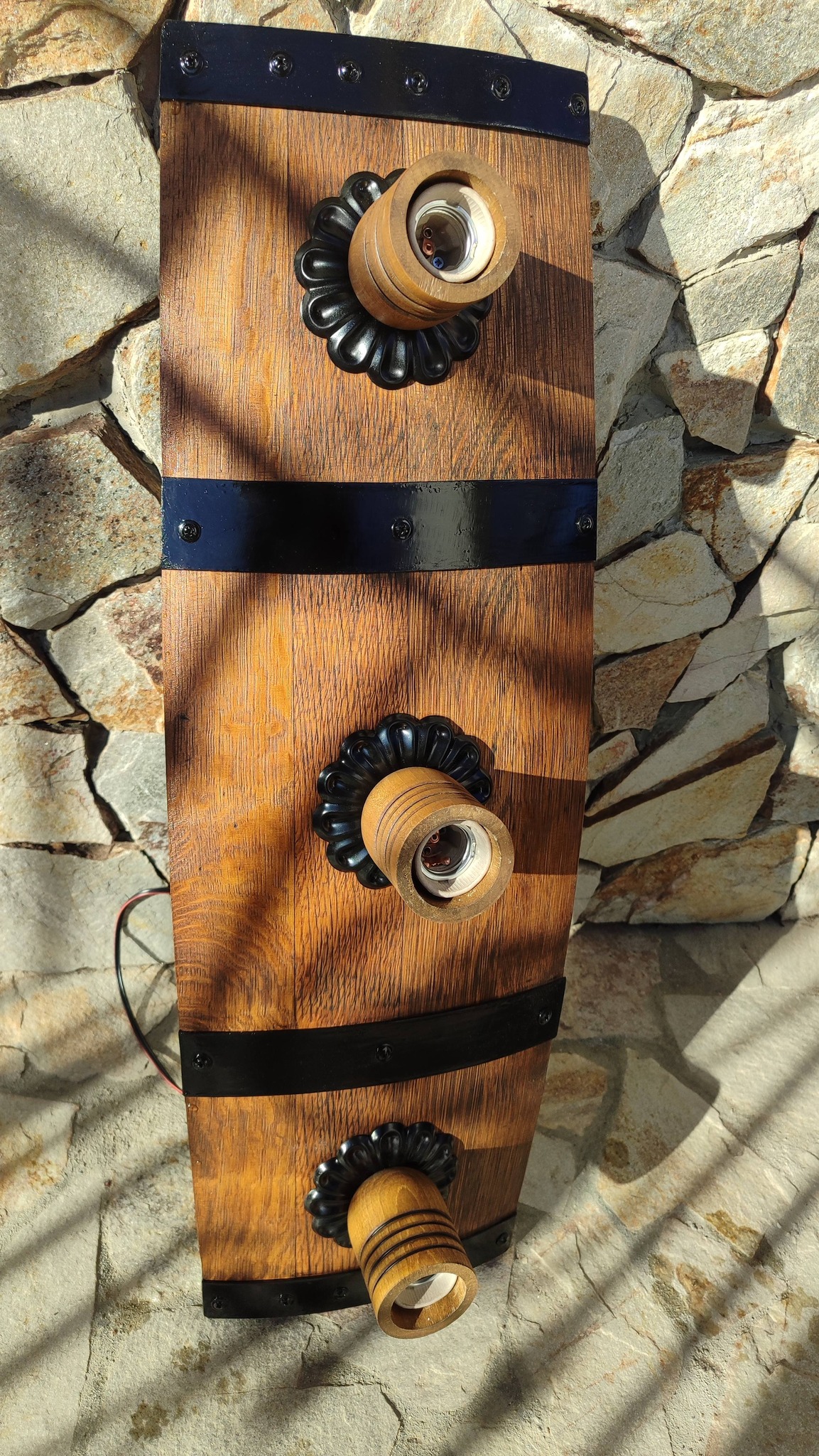 Полилеи от дъбови бъчви с ръчно изработени дървени чашки и ковано желязо! - Image 2