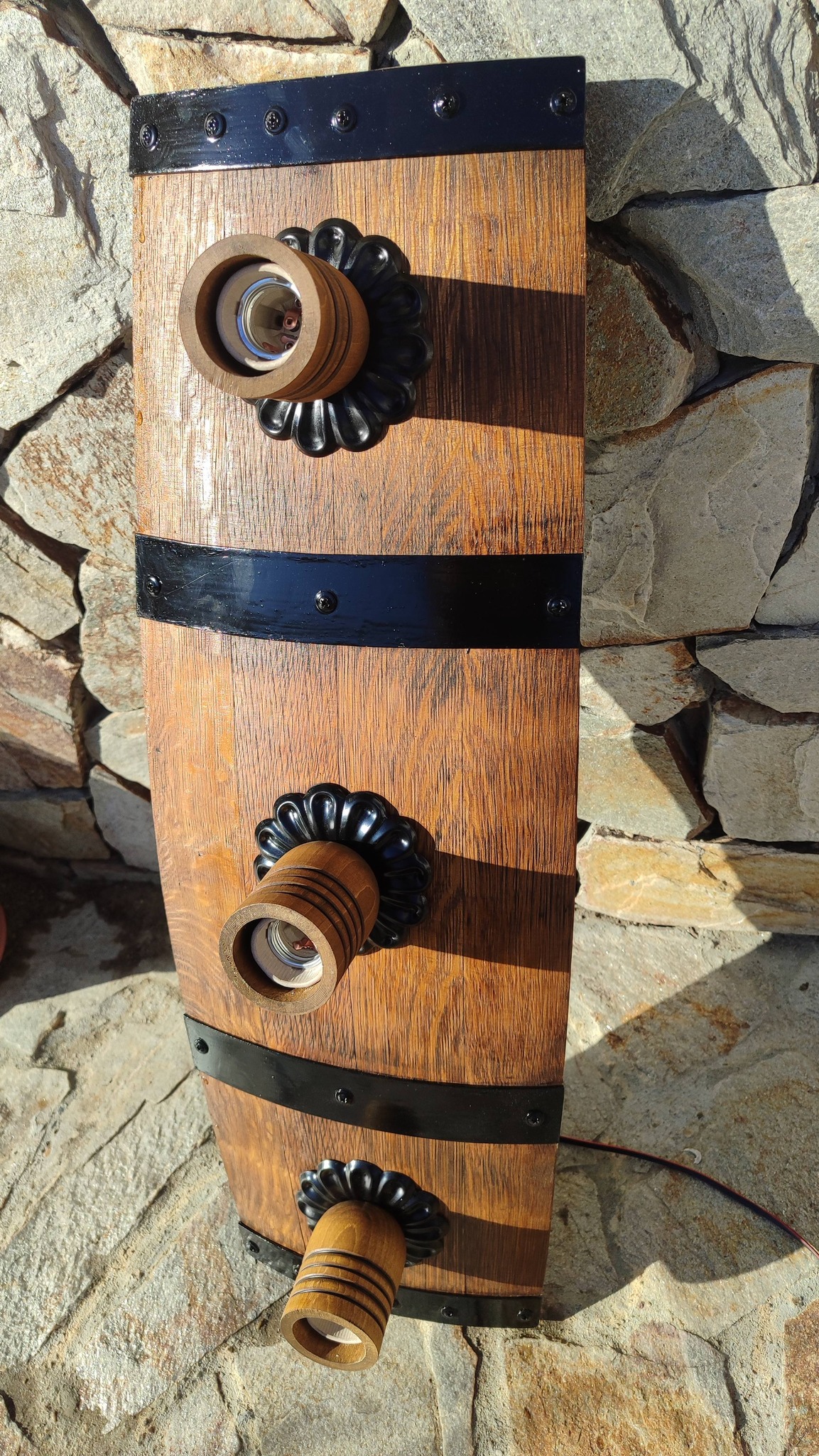 Полилеи от дъбови бъчви с ръчно изработени дървени чашки и ковано желязо! - Image 7