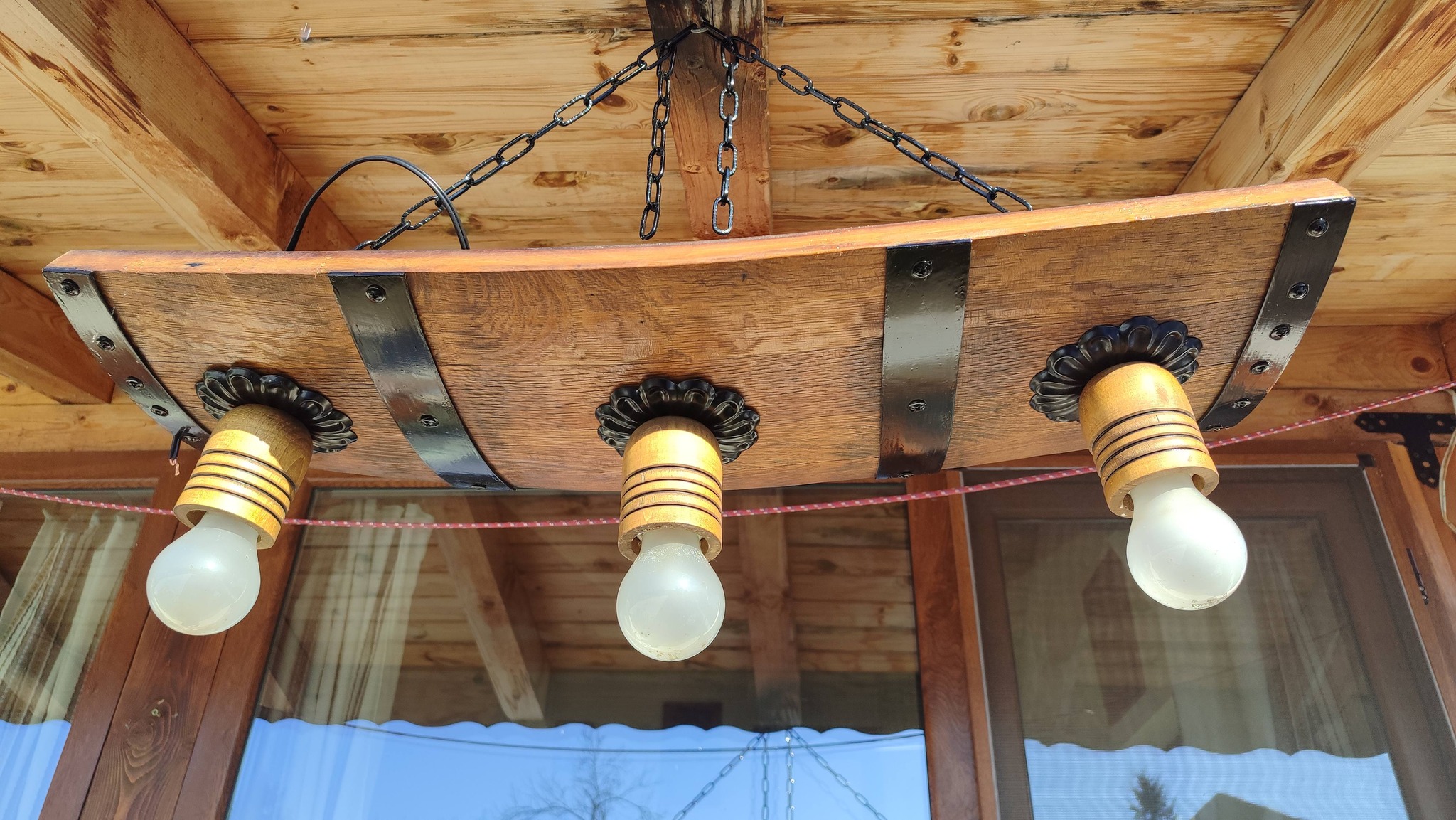 Полилеи от дъбови бъчви с ръчно изработени дървени чашки и ковано желязо! - Image 9