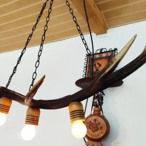 Ръчно изработен полилей от рог с ръчно изработени дървени чашки!