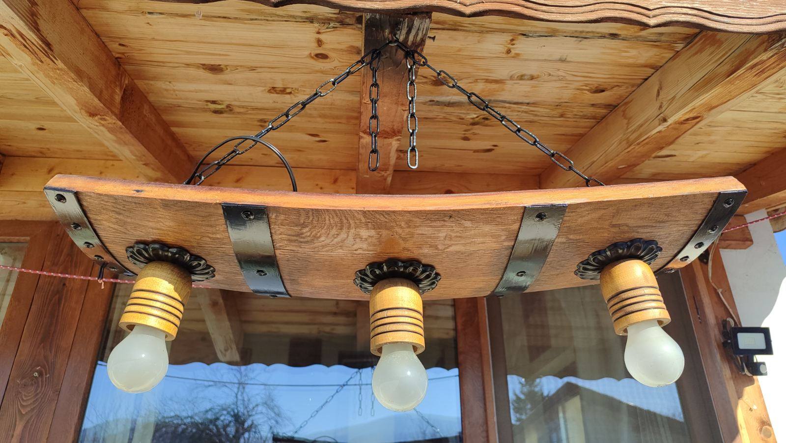 Полилеи от дъбови бъчви с ръчно изработени дървени чашки и ковано желязо! - Image 13