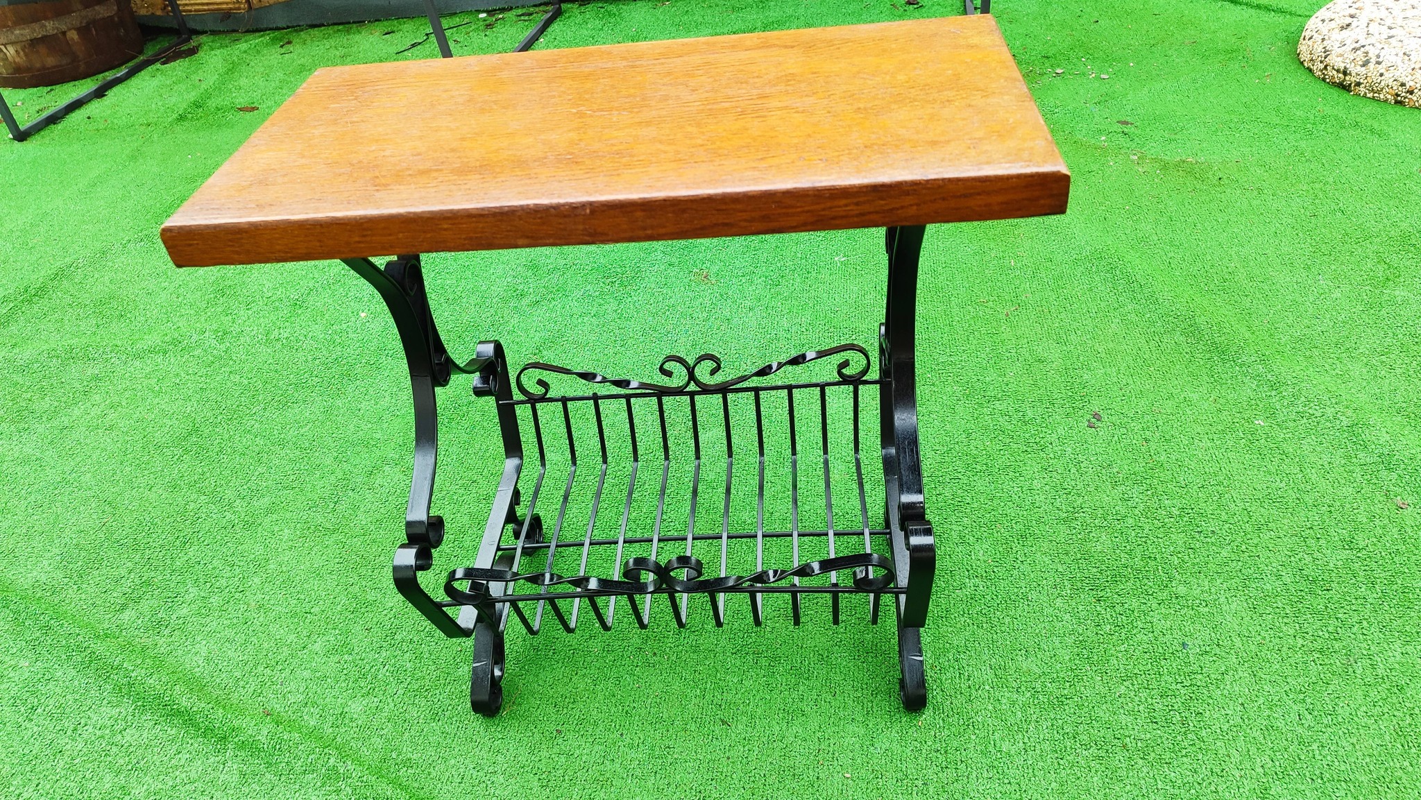 Красива масичка от ковано желязо с орнаменти и дървен плот! - Image 4