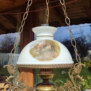 Месингов полилей с красиви орнаменти и фигурки и две стъкленици!