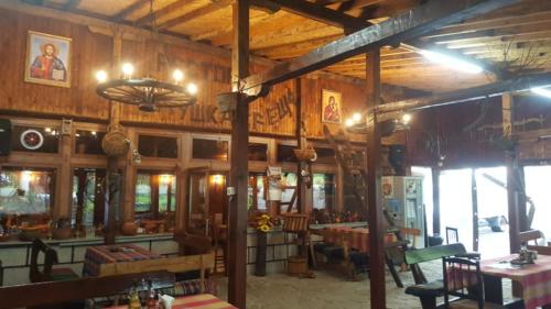 37372162 2394496347234465 7599426017265975296 n