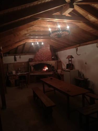 57333516 416936145552914 7490162070730571776 n